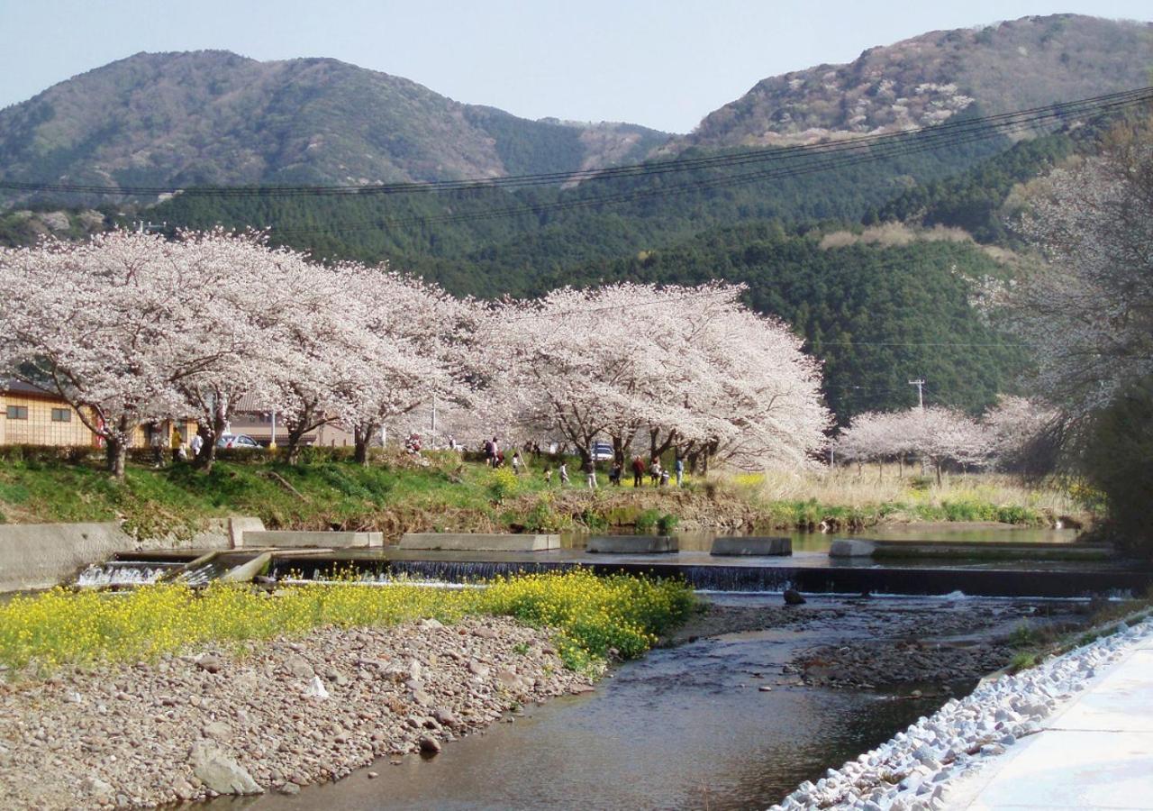 Nishiizu Matsuzaki Itoen Hotel Buitenkant foto